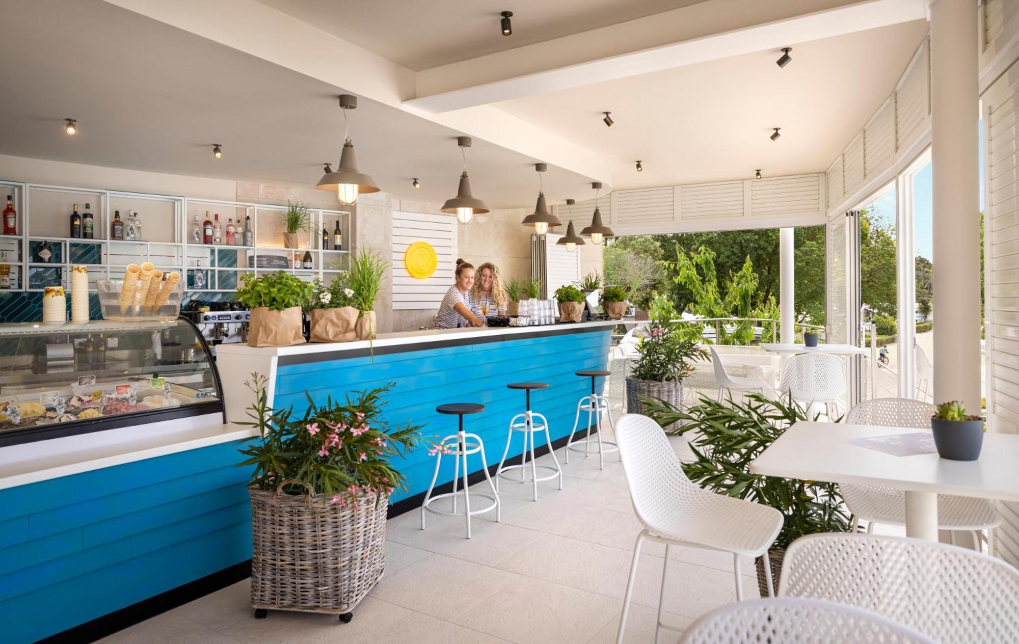 Maistra Camping Vestar Mobile Homes Rovigno Esterno foto The Beach Club