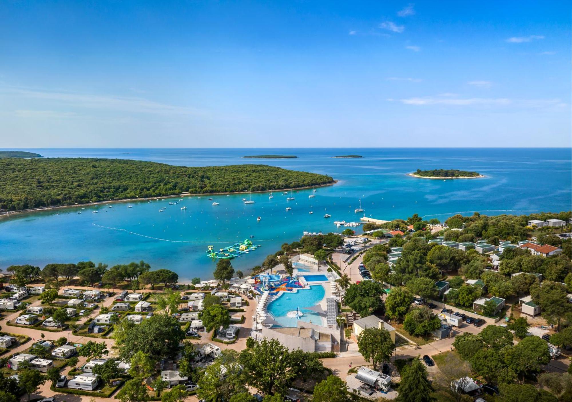 Maistra Camping Vestar Mobile Homes Rovigno Esterno foto The bay of Soline