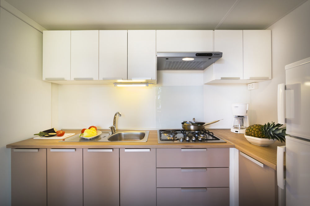 Maistra Camping Vestar Mobile Homes Rovigno Esterno foto A modern Japanese kitchen